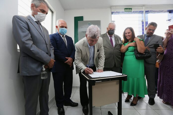 e00863f197fd10387d4652ddb2c1ab24