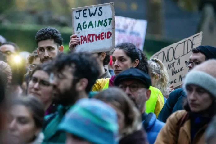 GettyImages-1793532983-scaled-e1761156839959