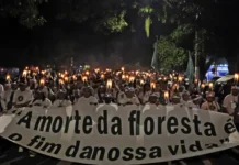 Extrativistas marcham na COP por reconhecimento na proteção florestal
