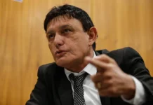 Deputado bolsonarista gastou quase R$ 1 milhão com aluguel de barcos e carros