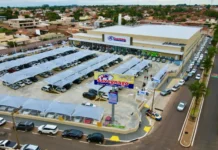 Supermercados testam escala 5×2 para segurar funcionários