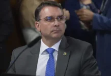 Desembargador Eustáquio de Castro mantém no ar fake news de Flávio Bolsonaro contra o PT