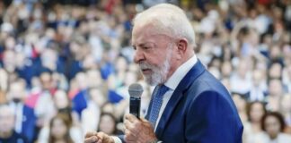 CNT/MDA: Lula lidera no 1º turno e vence em todos os cenários do 2º