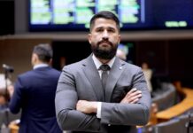 Delegado Fabio Costa é contra o fim da escala 6×1 e defende jornada de 52 horas semanais