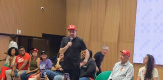 Ato político com Boulos mobiliza a militância de esquerda em Maceió