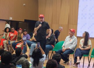 Ato político com Boulos mobiliza a militância de esquerda em Maceió