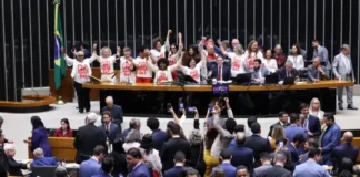 Em vitória do governo Lula, Câmara aprova PEC do fim da escala 6×1 em dois turnos