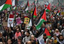 Milhares marcham em Londres em ato pró-Palestina durante o Dia da Nakba