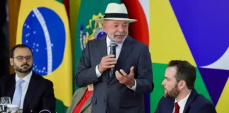 Datafolha confirma liderança de Lula na pesquisa simulada e disparada na espontânea