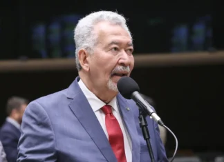 Bancada do PT reafirma apoio a Paulão e vai acionar o STF