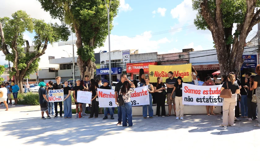 protesto-alunos-uncisal-sl34