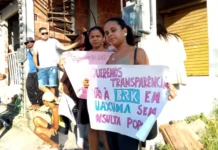 Moradores de Guaxuma protestam contra a BRK
