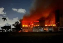 Seguidores de Flávio Bolsonaro são suspeitos de incendiaram prédio da UFPE em Recife