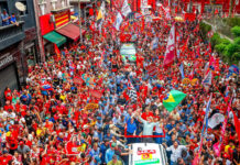 Em São Paulo, 100 pessoas mil participam do encerramento da campanha de Lula