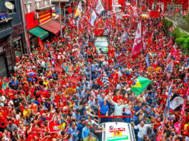 Em São Paulo, 100 pessoas mil participam do encerramento da campanha de Lula